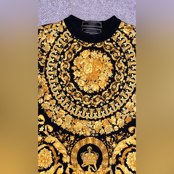Versace GOLD Baroque sweater / Authentic / Pristine Condition & no pilling TRADE - Picture 4 of 8